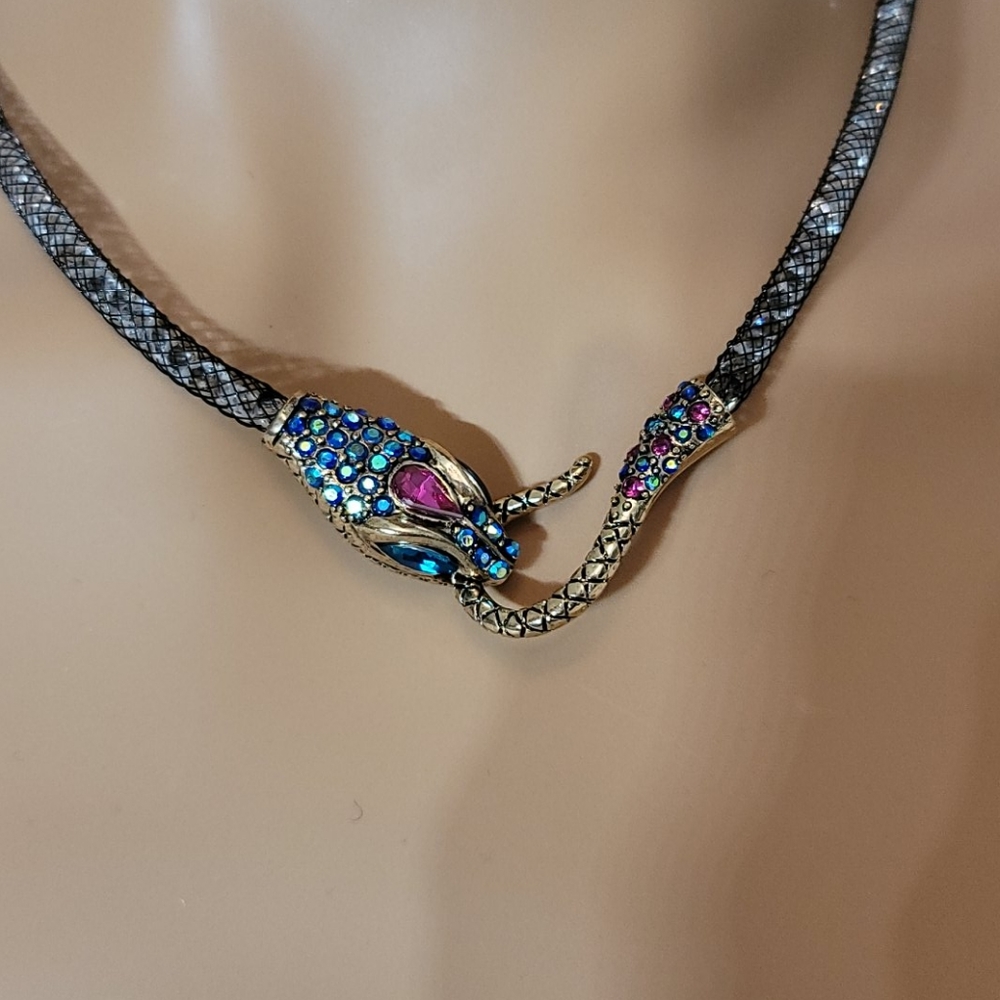Betsey Johnson  Snake Mesh Collar - Picture 4 of 10